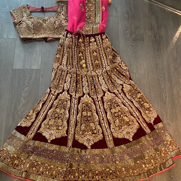 Bridal Lehenga - Picture 4 of 6